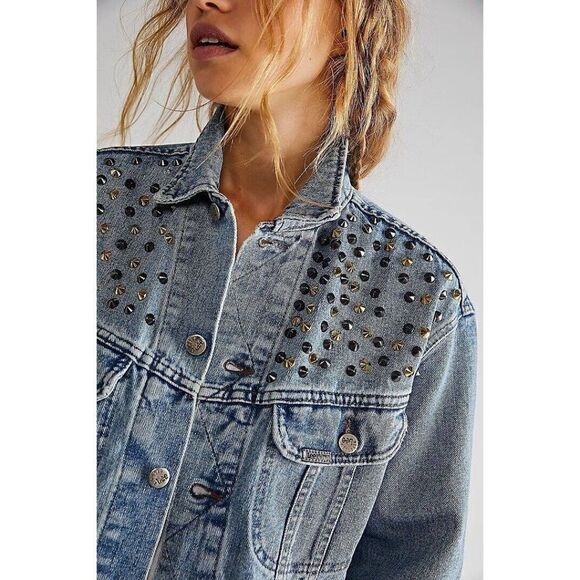 NWT FREE PEOPLE TRICIA FIX Sz S MORGAN STUDDED DENIM JACKET IN BLUE - Picture 3 of 6